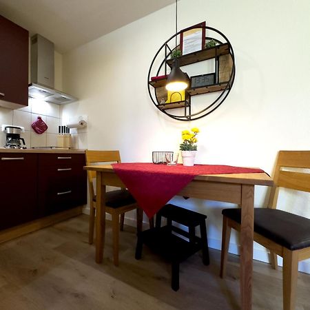 Ferienwohnung Hahns Росток Екстер'єр фото